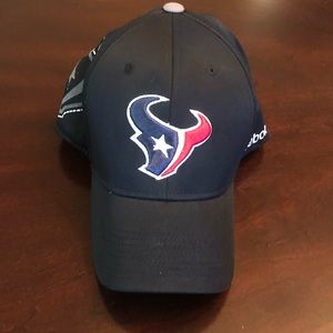 NEW Fitted Texans Hat 🏈